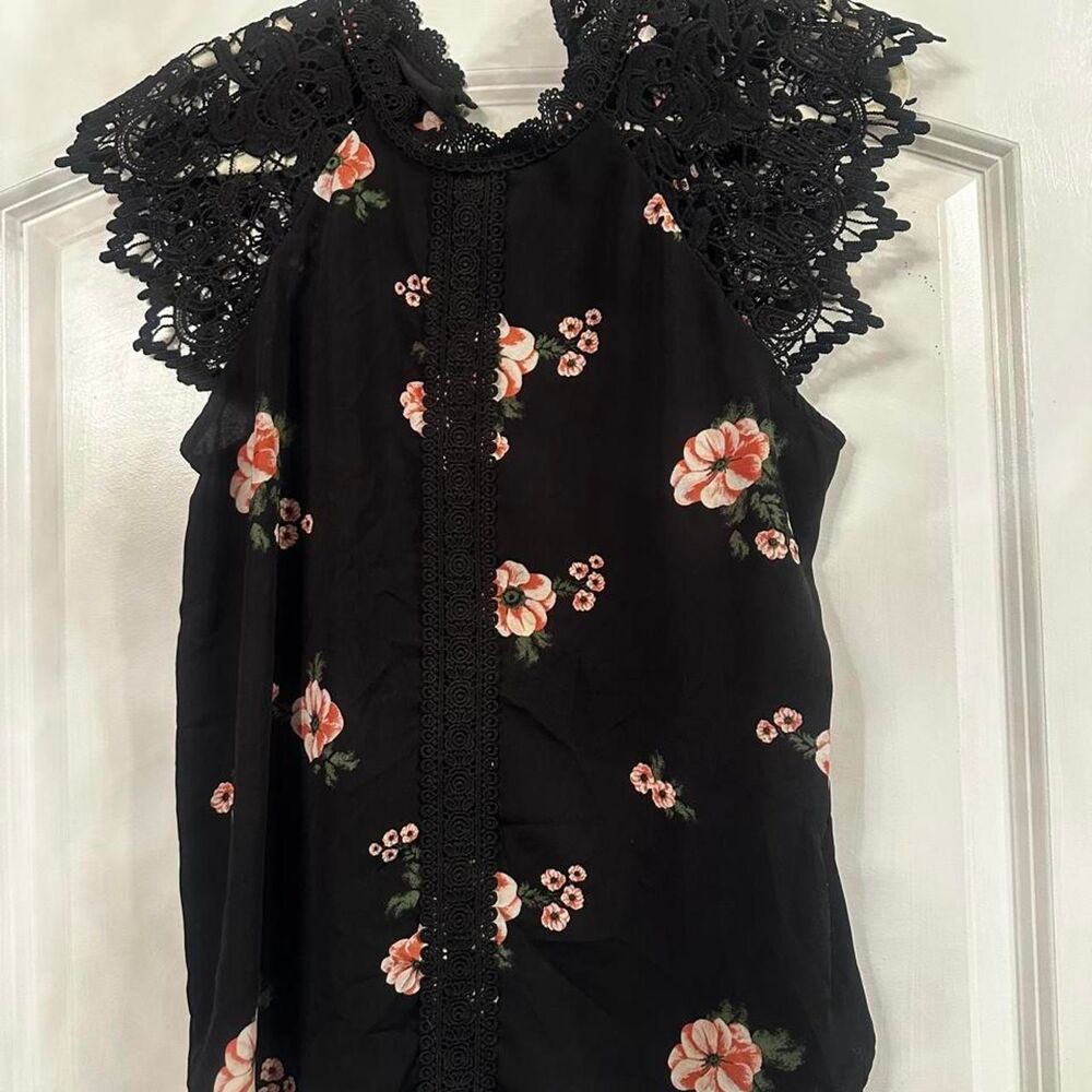 No-boundaries Women's Black Blouse